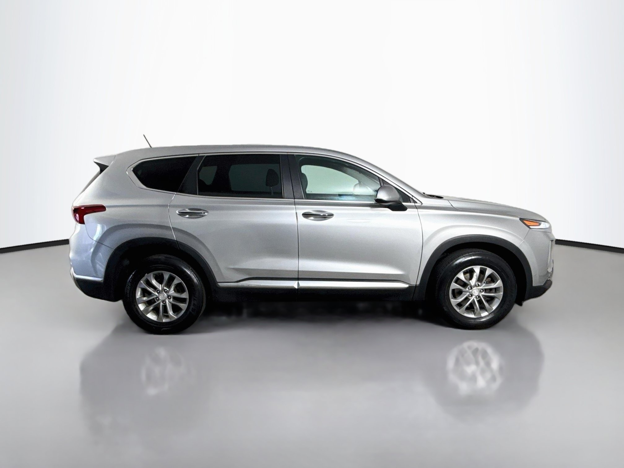 Used 2020 Hyundai Santa Fe SE AWD/4WD image 11