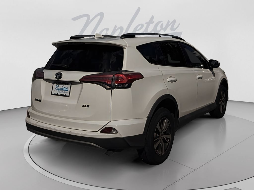 Used 2017 Toyota RAV4 XLE FWD image 6
