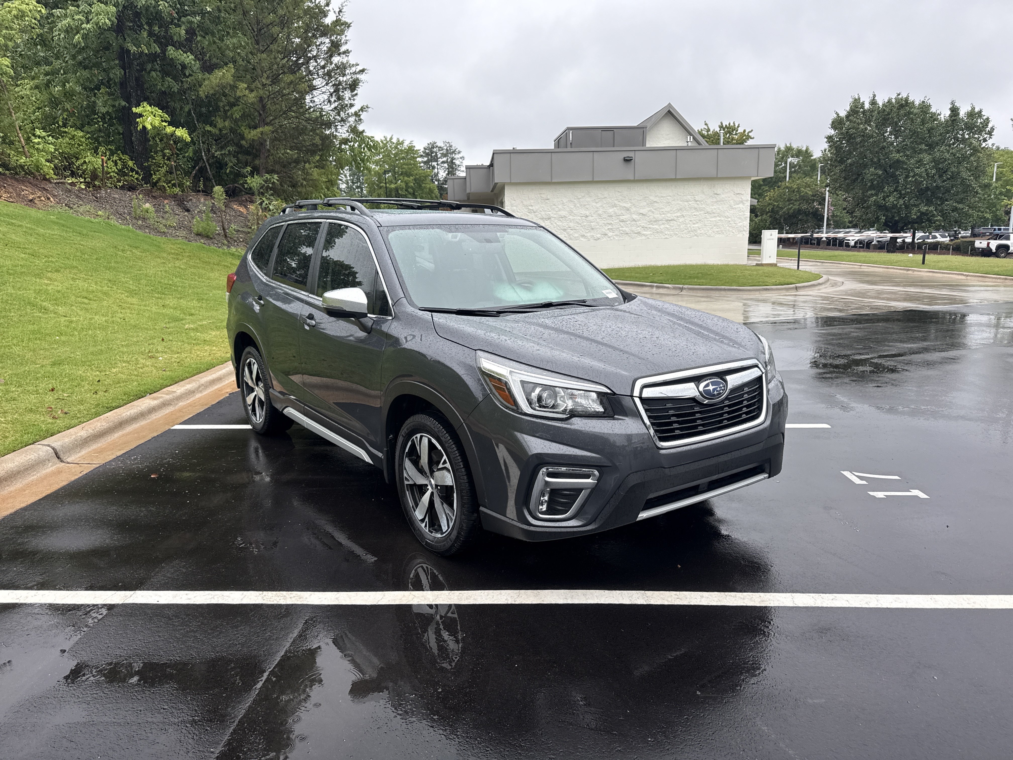 Used 2020 Subaru Forester Touring w/ Popular Package #2 AWD/4WD image 2