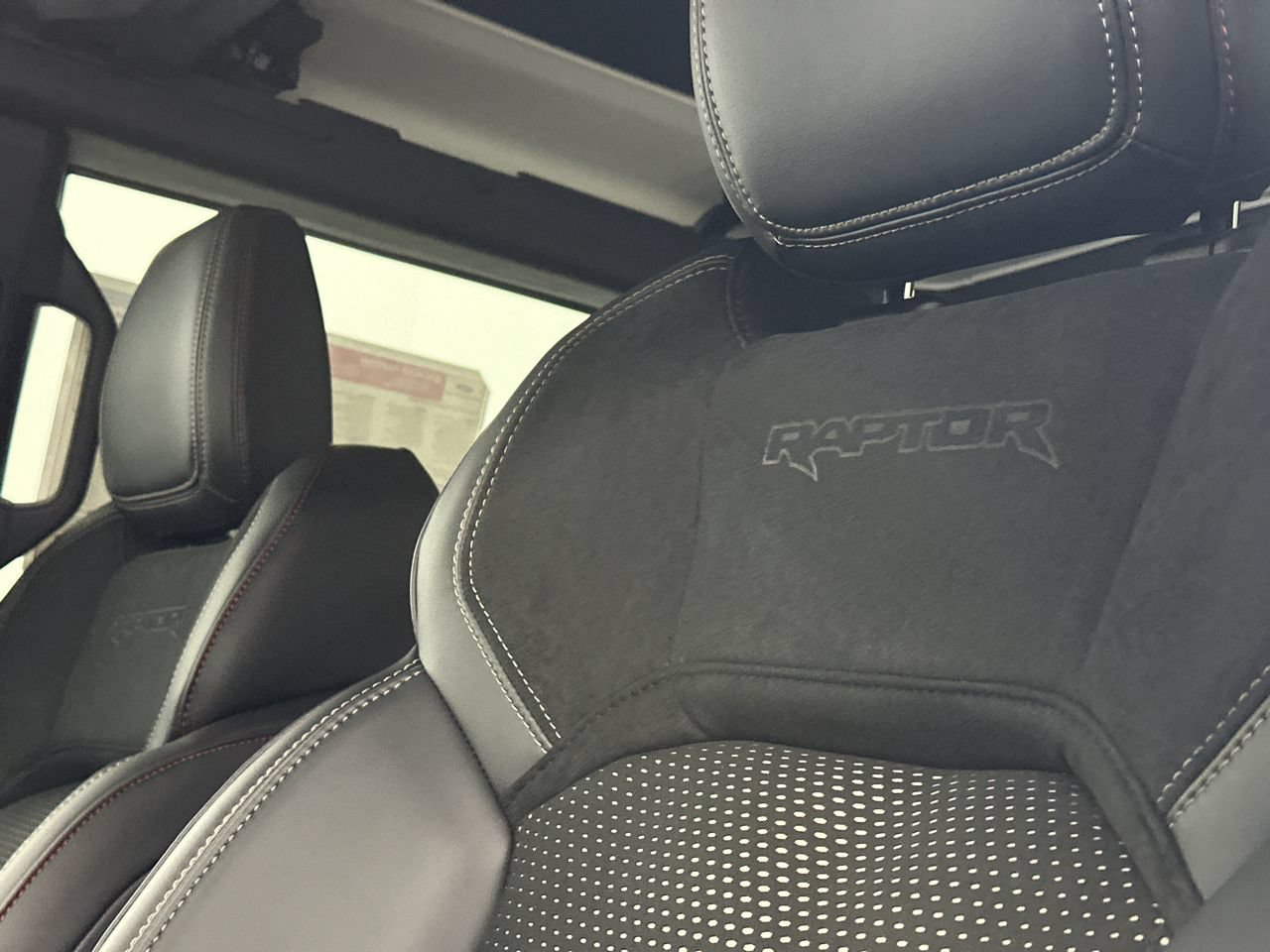 New 2025 Ford Bronco Raptor w/ Interior Carbon Fiber Pack AWD/4WD image 19
