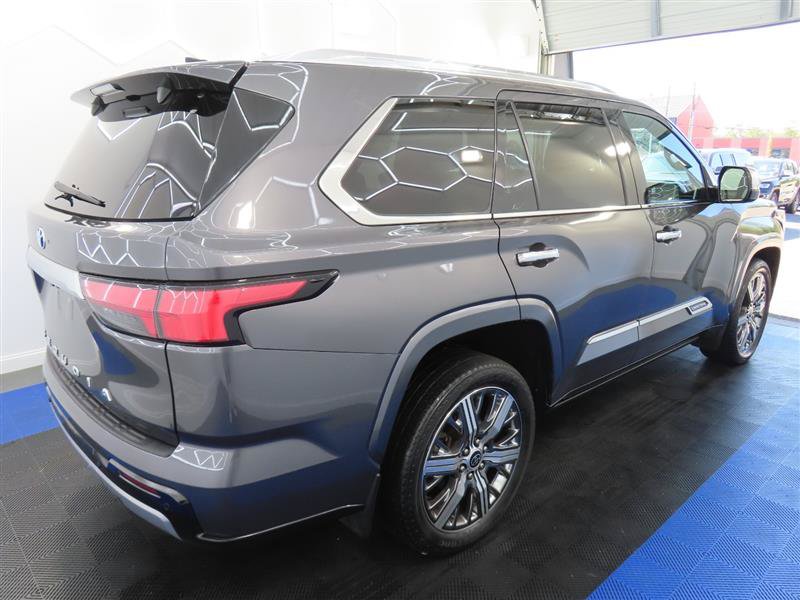 Used 2023 Toyota Sequoia Capstone AWD/4WD image 14