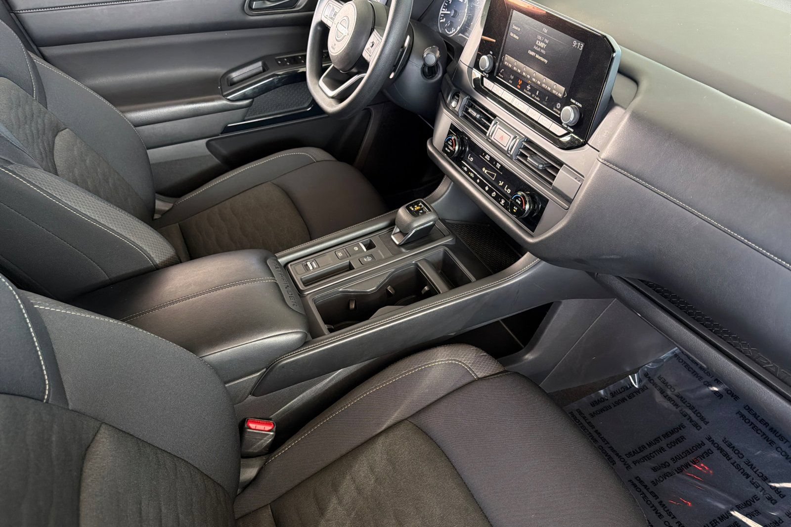 Used 2025 Nissan Pathfinder S FWD image 19