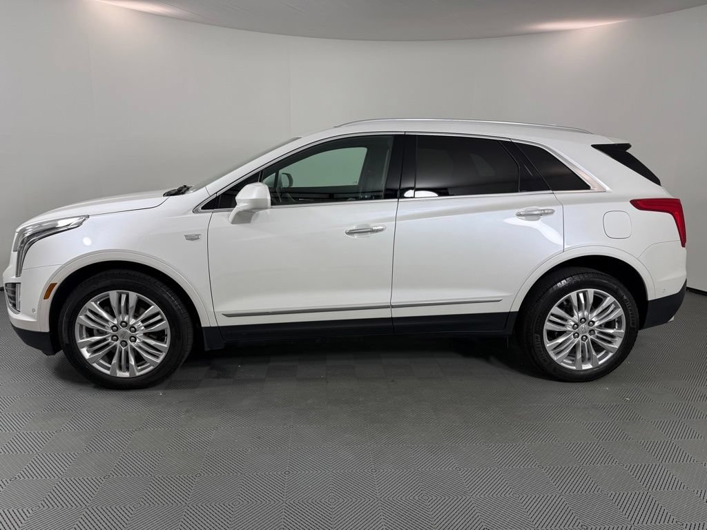 Used 2017 Cadillac XT5 Premium Luxury w/ Driver Assist Package AWD/4WD image 2