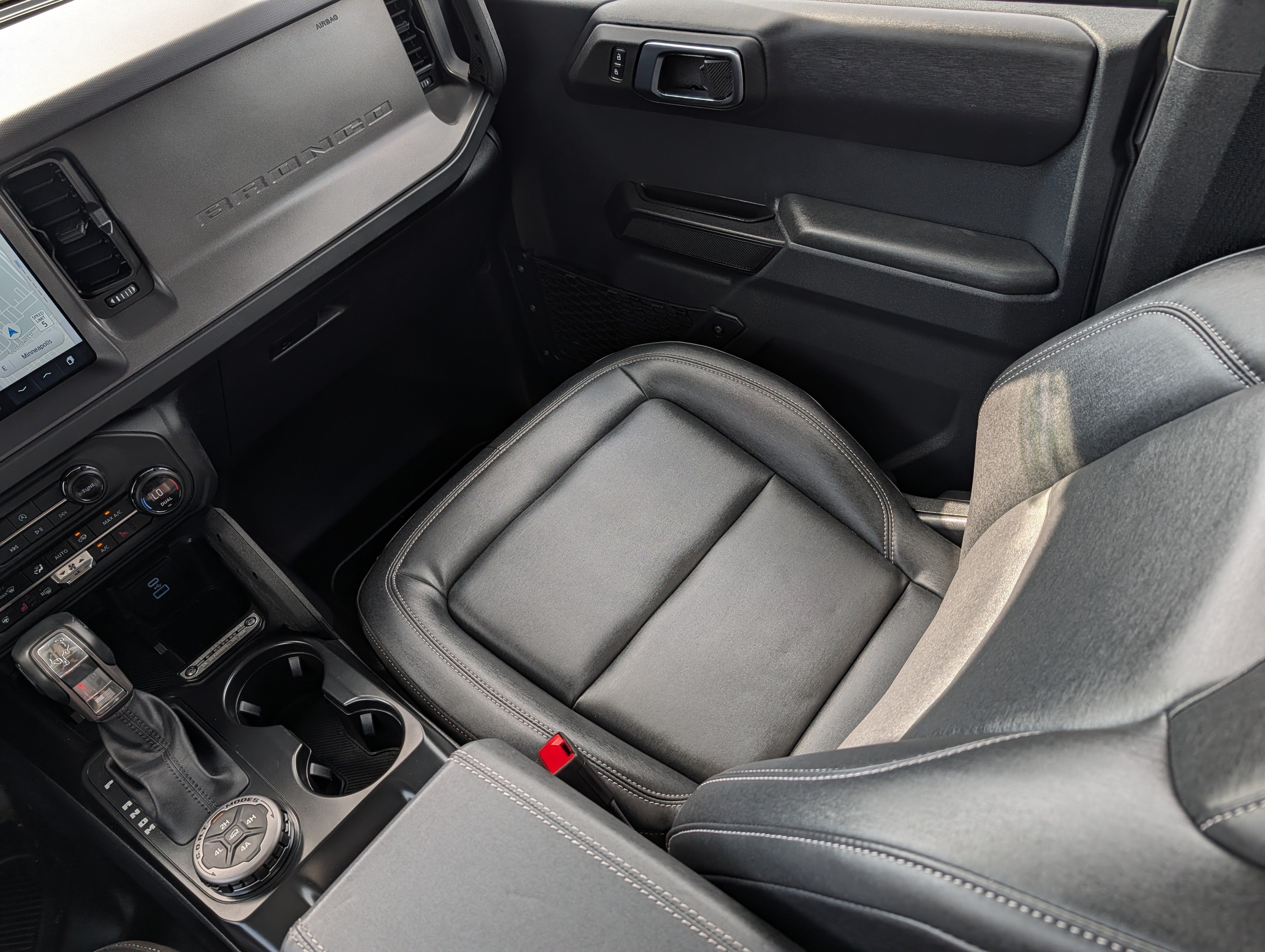 Used 2025 Ford Bronco Badlands AWD/4WD image 11