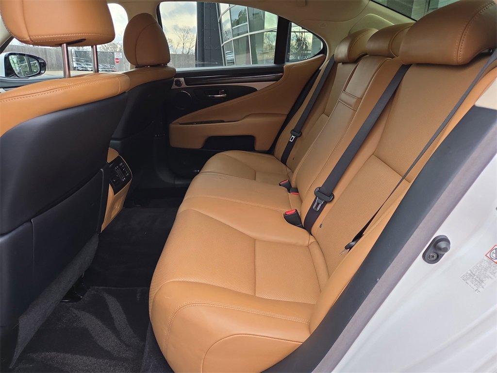 Used 2017 Lexus LS 460 image 14