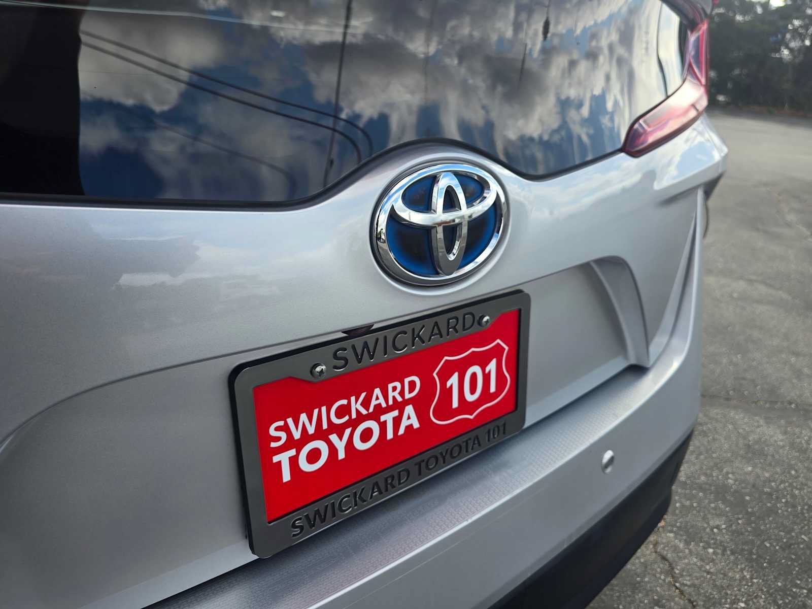 Used 2017 Toyota Prius Prime Advanced FWD image 13