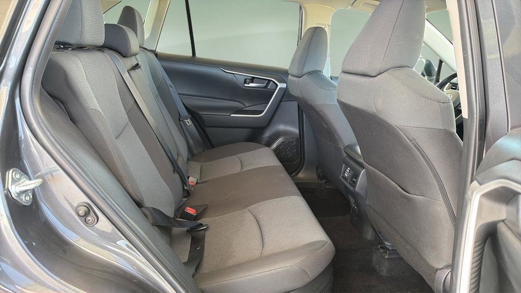 Used 2025 Toyota RAV4 XLE image 15