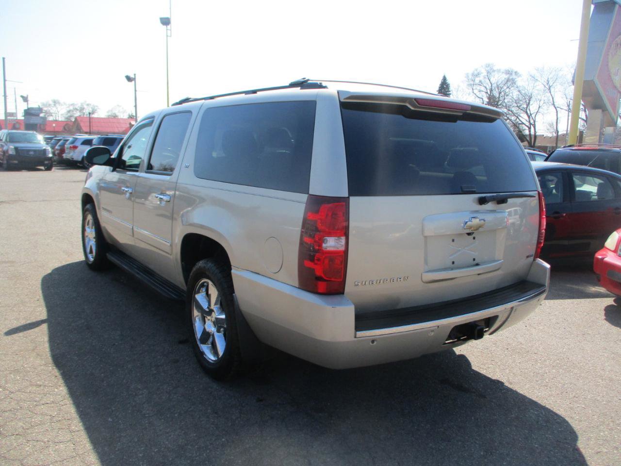 Used 2011 Chevrolet Suburban LTZ AWD/4WD image 4