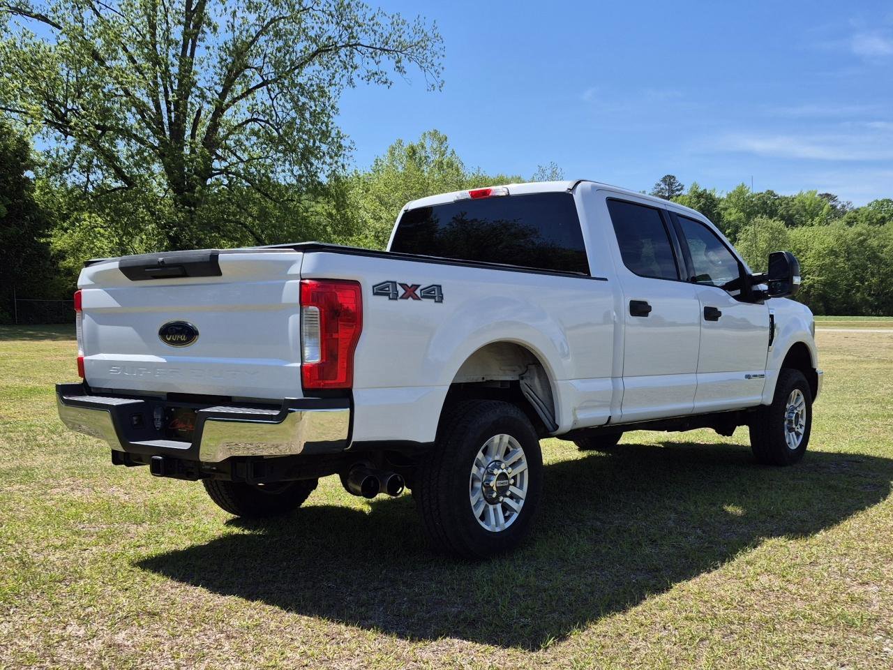 Used 2017 Ford F250 XLT AWD/4WD image 8
