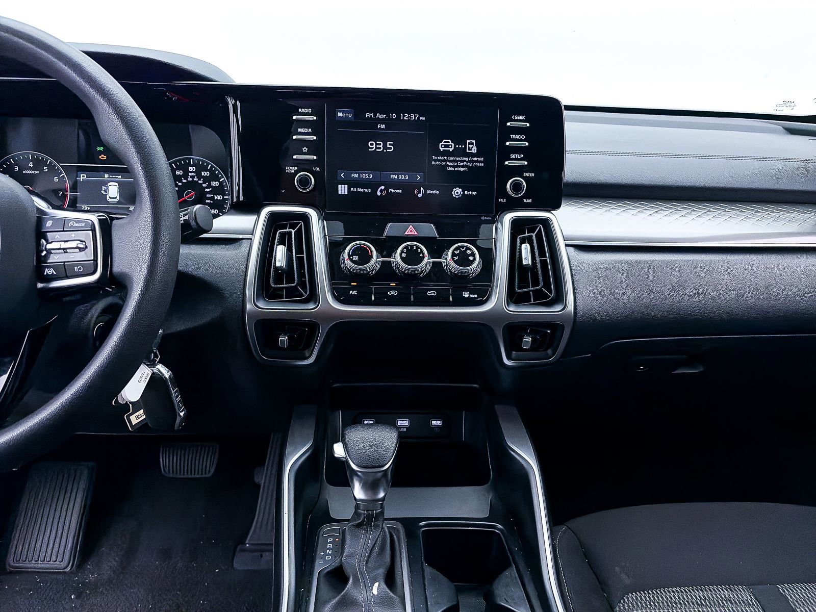 Used 2022 Kia Sorento LX image 5