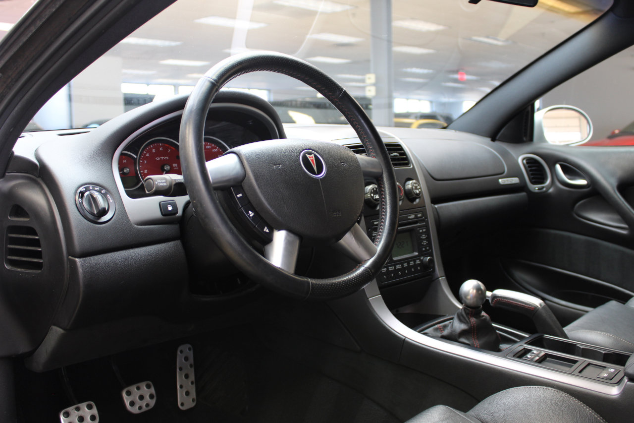 Used 2006 Pontiac GTO image 36