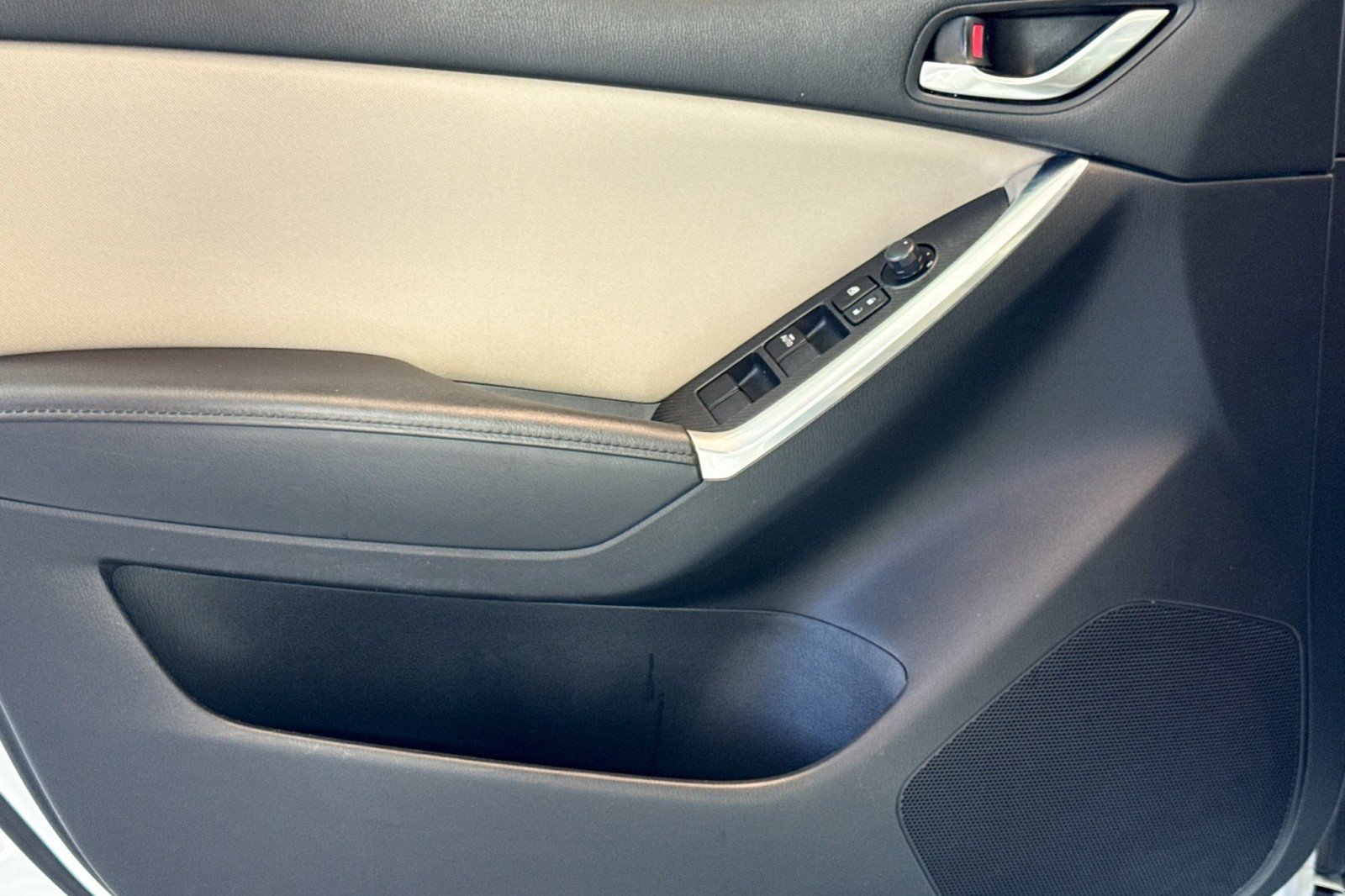 Used 2016 MAZDA CX-5 Touring image 17