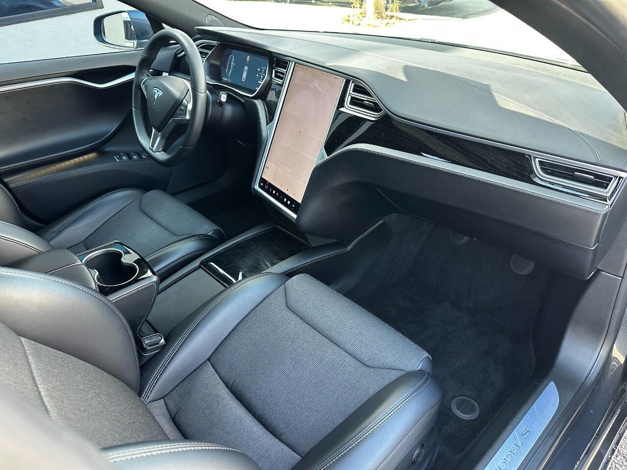 Used 2017 Tesla Model S 75D image 29