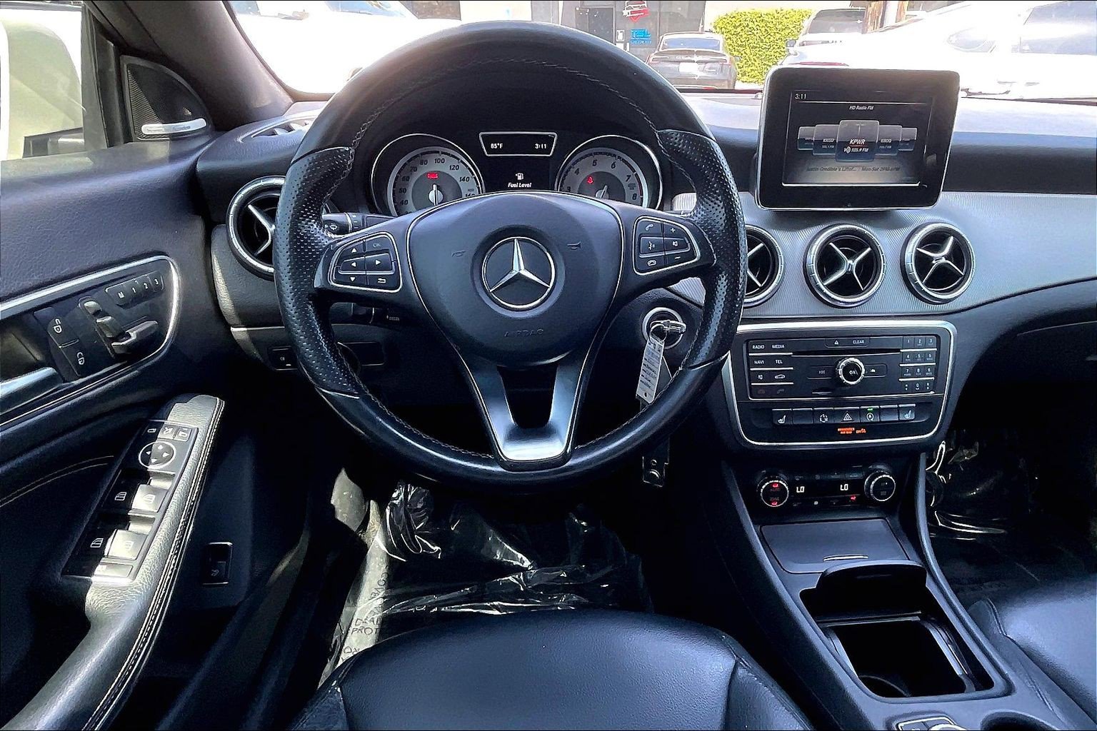 Used 2015 Mercedes-Benz CLA 250 image 5