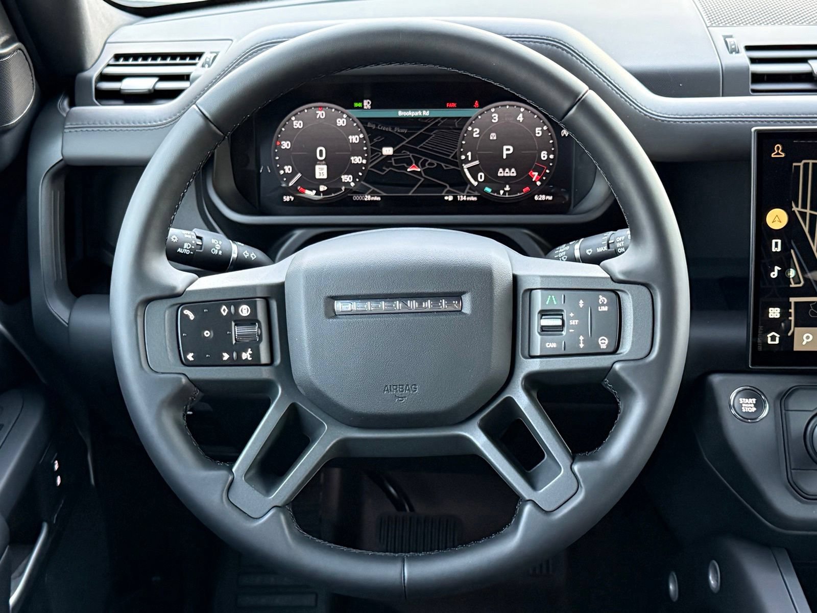 New 2026 Land Rover Defender 110 S AWD/4WD image 31
