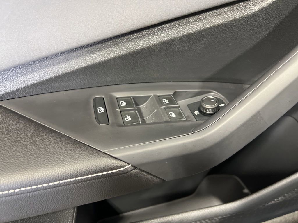 New 2025 Volkswagen Jetta SE image 28