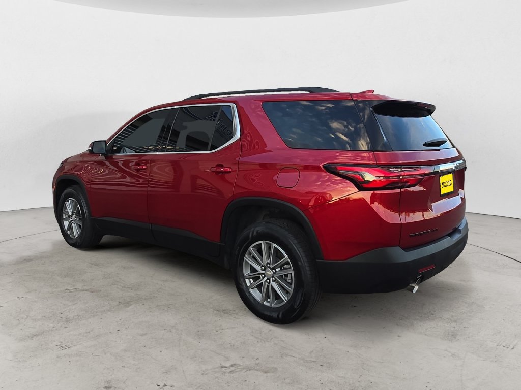 Used 2023 Chevrolet Traverse LT w/ Rear Camera Mirror Package AWD/4WD image 11