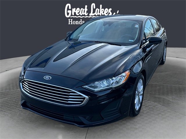 Used 2020 Ford Fusion SE image 1