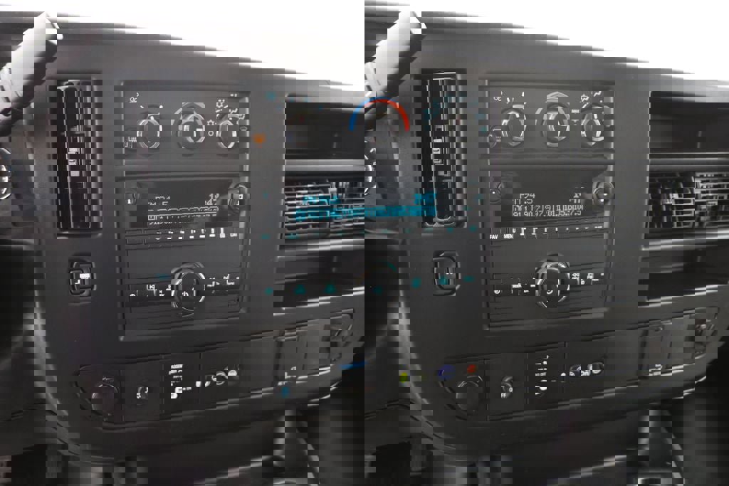 Used 2023 Chevrolet Express 3500 LS image 18