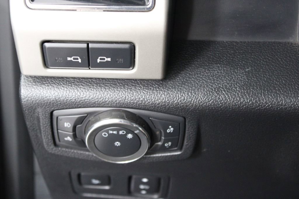 Used 2019 Ford F350 Lariat w/ Lariat Ultimate Package AWD/4WD image 43