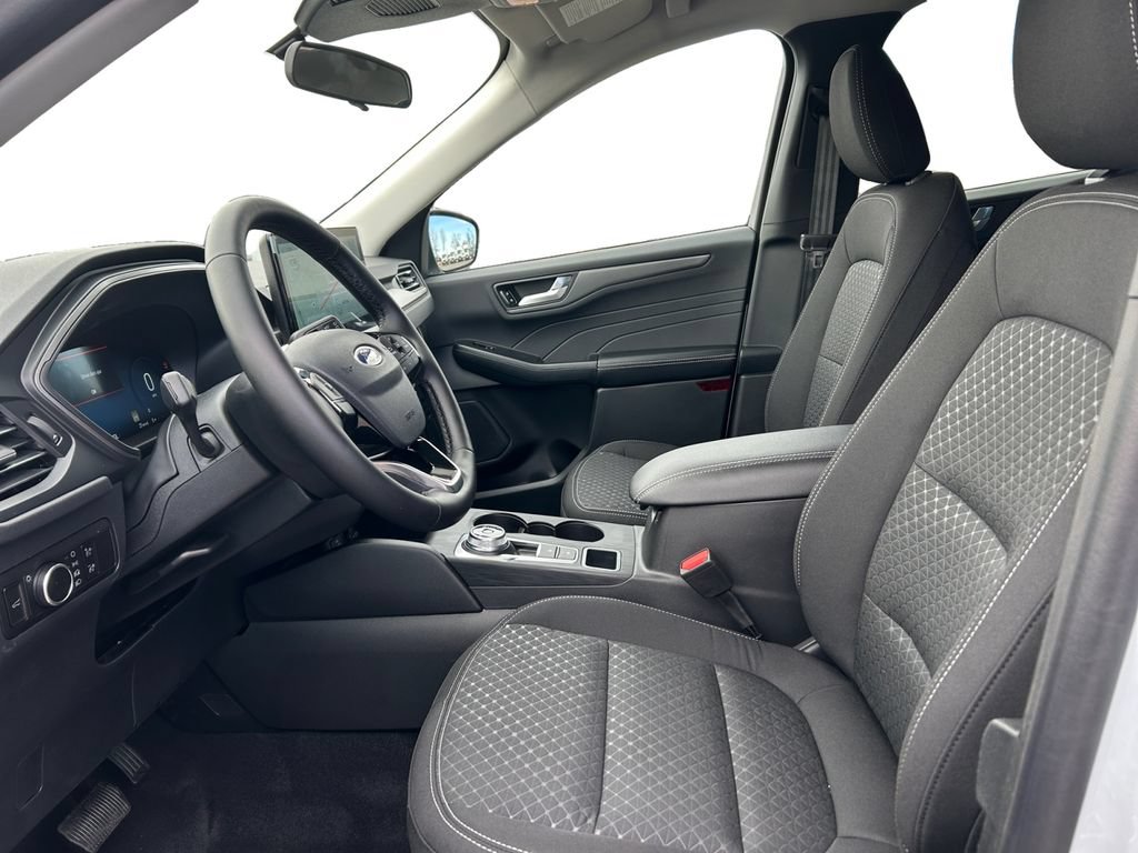 New 2026 Ford Escape Active w/ Active Premium Tech Pack AWD/4WD image 9