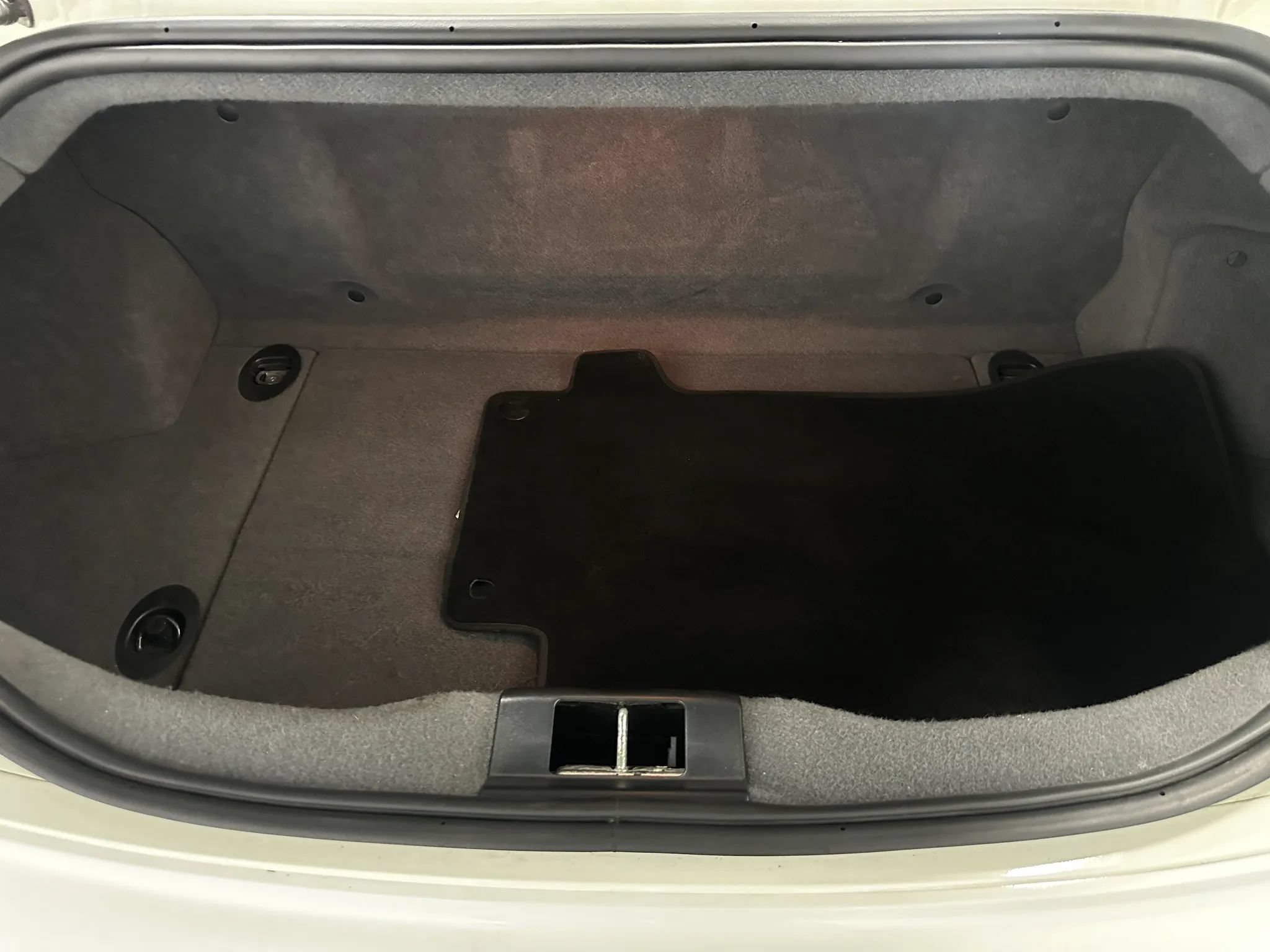 Used 2014 Maserati GranTurismo MC RWD image 12