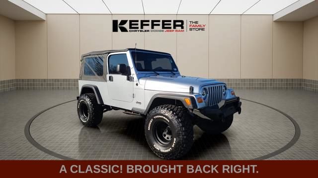 Used 2004 Jeep Wrangler 4WD image 8