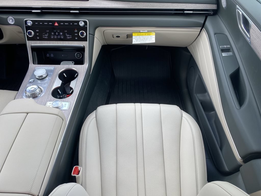New 2027 Genesis GV80 2.5T Select AWD/4WD image 16