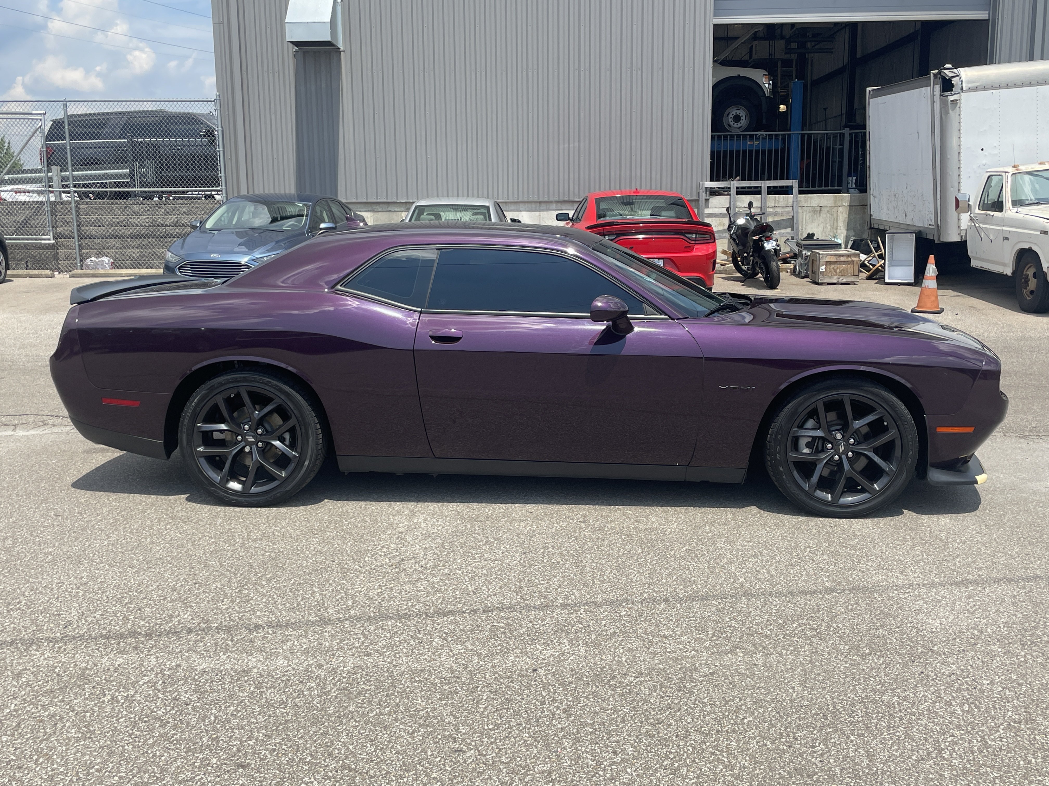 Used 2022 Dodge Challenger R/T w/ Plus Package RWD image 3