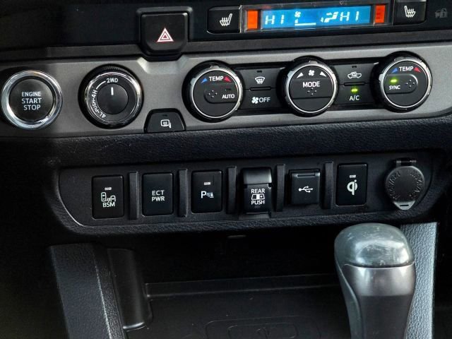 Used 2020 Toyota Tacoma TRD Off-Road w/ TRD Premium Off Road Package image 19