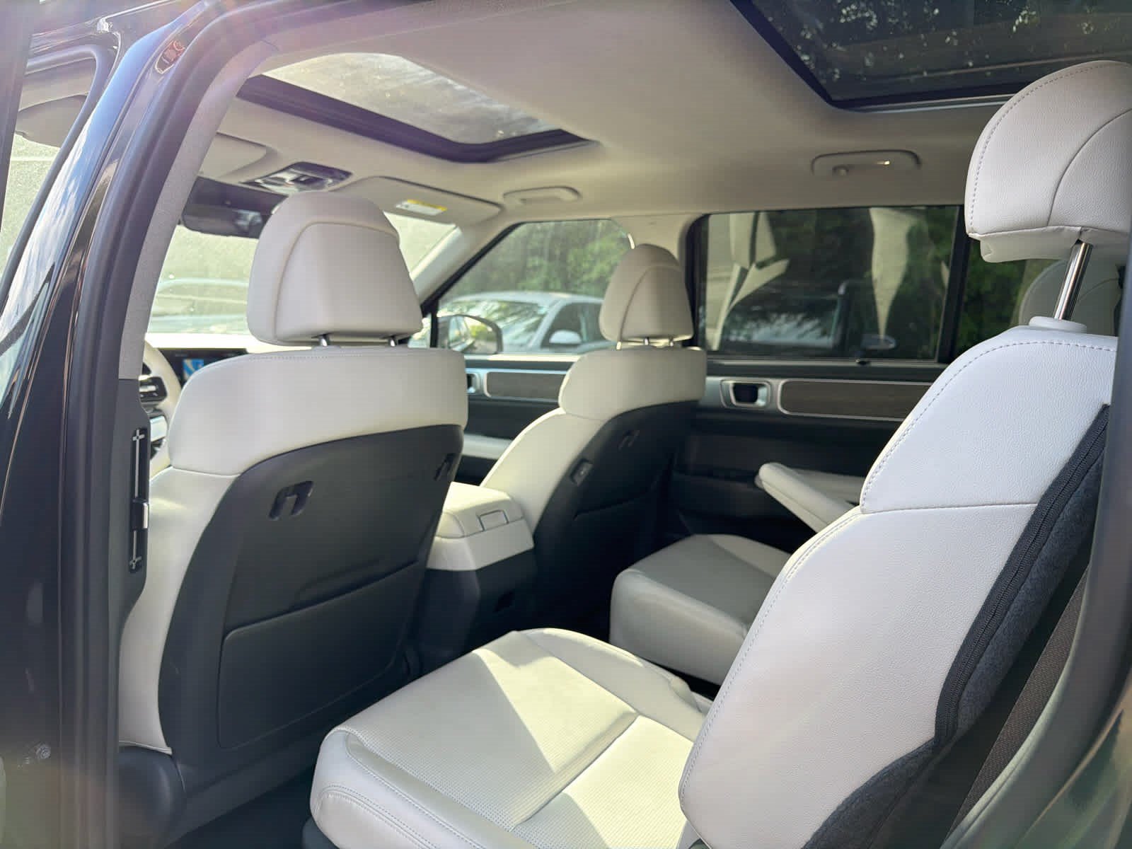 Certified 2026 Hyundai Santa Fe Limited AWD/4WD image 6