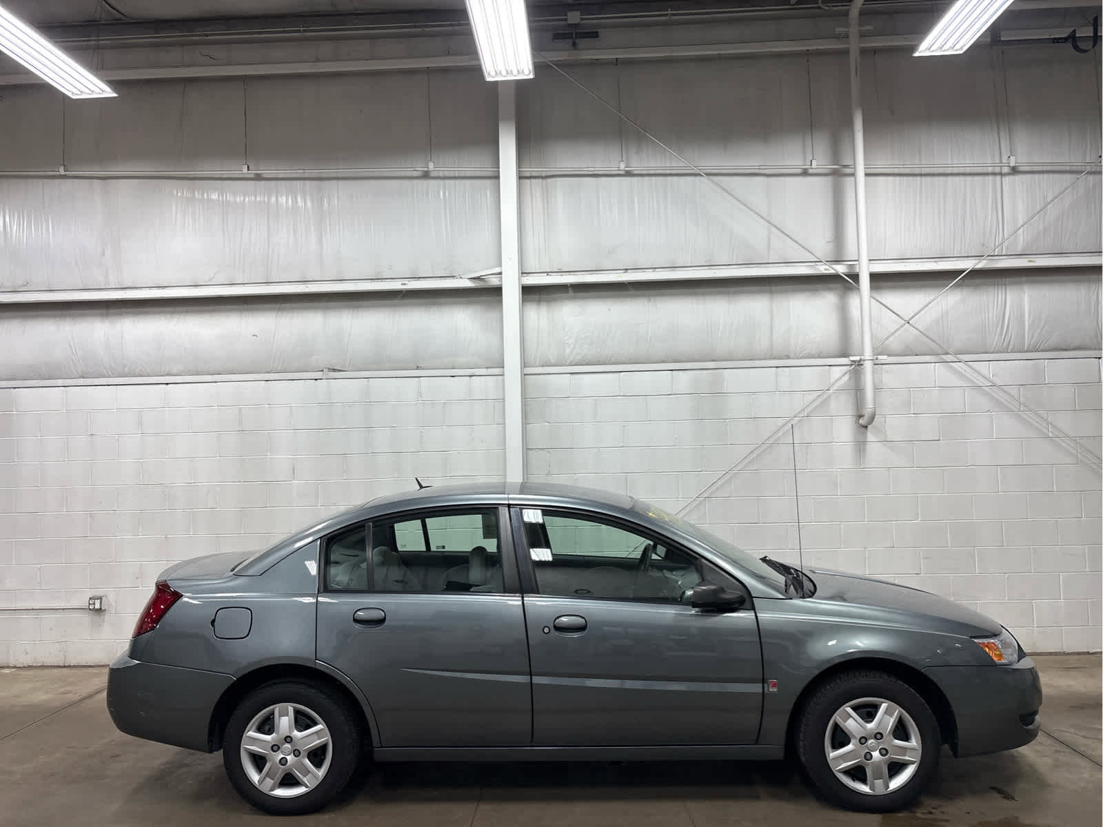 Used 2007 Saturn ION Level 2 w/ Preferred Pkg image 1
