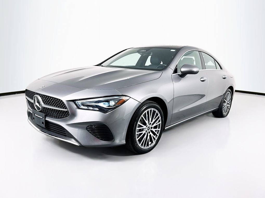 Used 2025 Mercedes-Benz CLA 250 image 3
