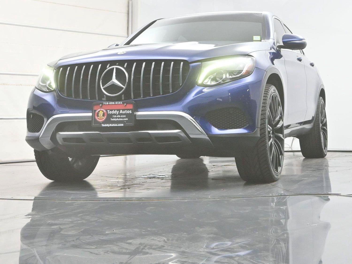 Used 2018 Mercedes-Benz GLC 300 4MATIC Coupe image 9