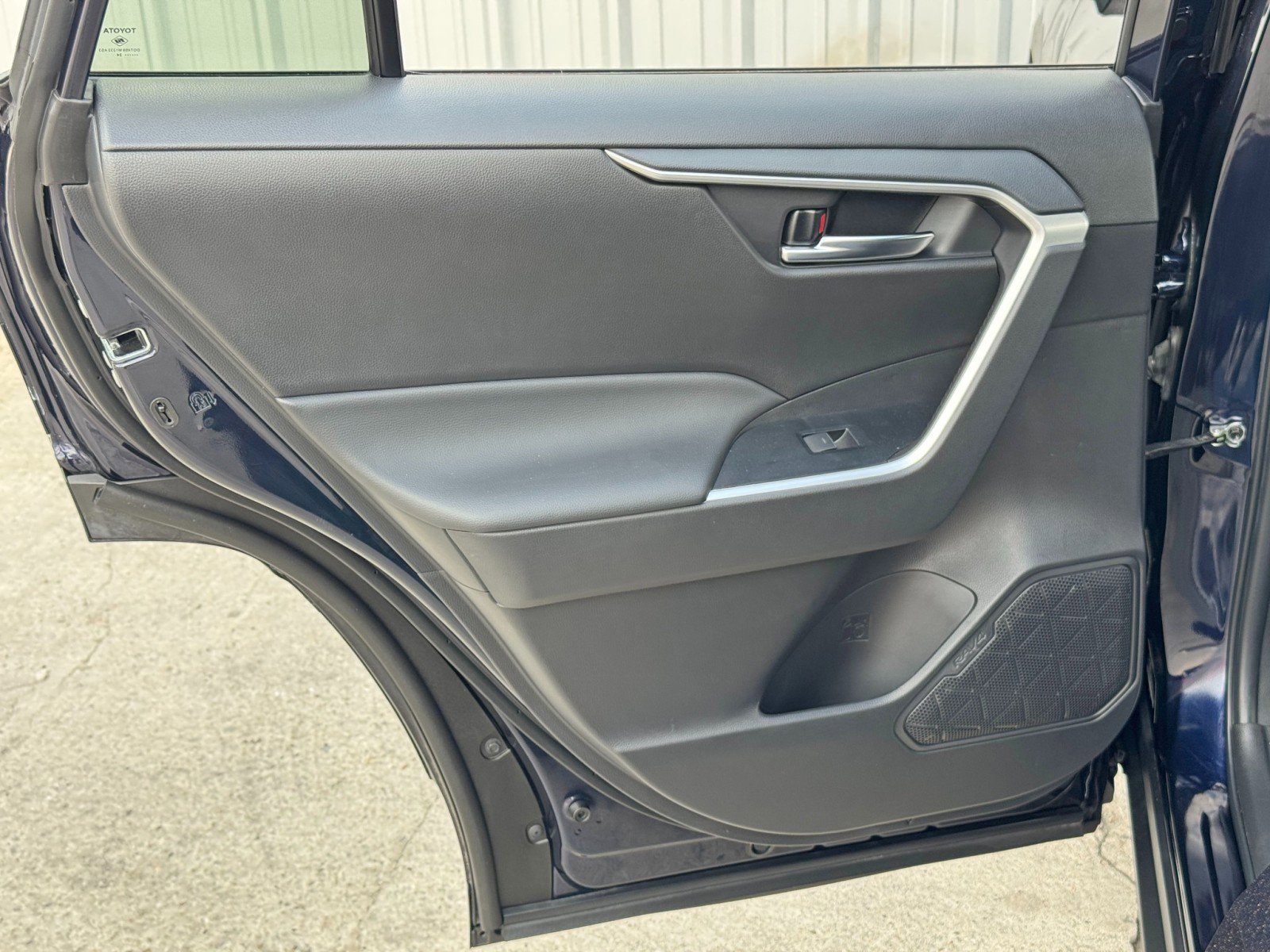 Used 2024 Toyota RAV4 XLE image 39