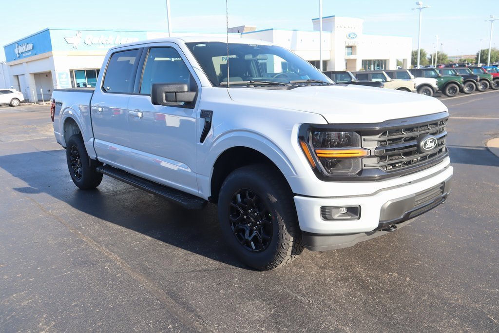 New 2025 Ford F150 XLT w/ Equipment Group 301A Standard