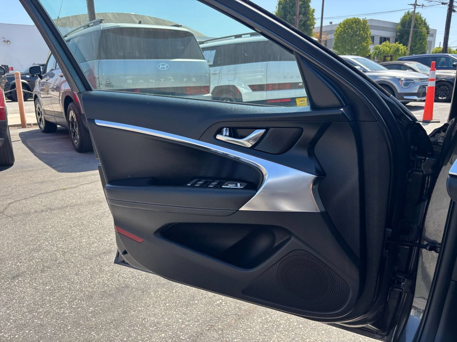 Used 2026 Genesis G70 2.5T RWD image 15