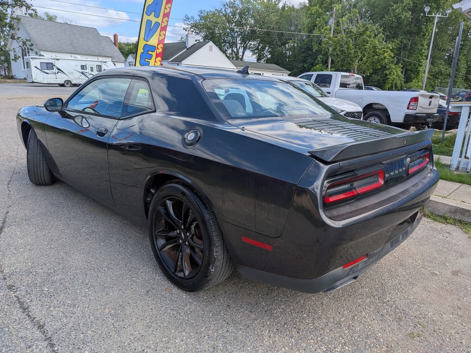 Used 2017 Dodge Challenger SXT w/ Blacktop Package RWD image 4