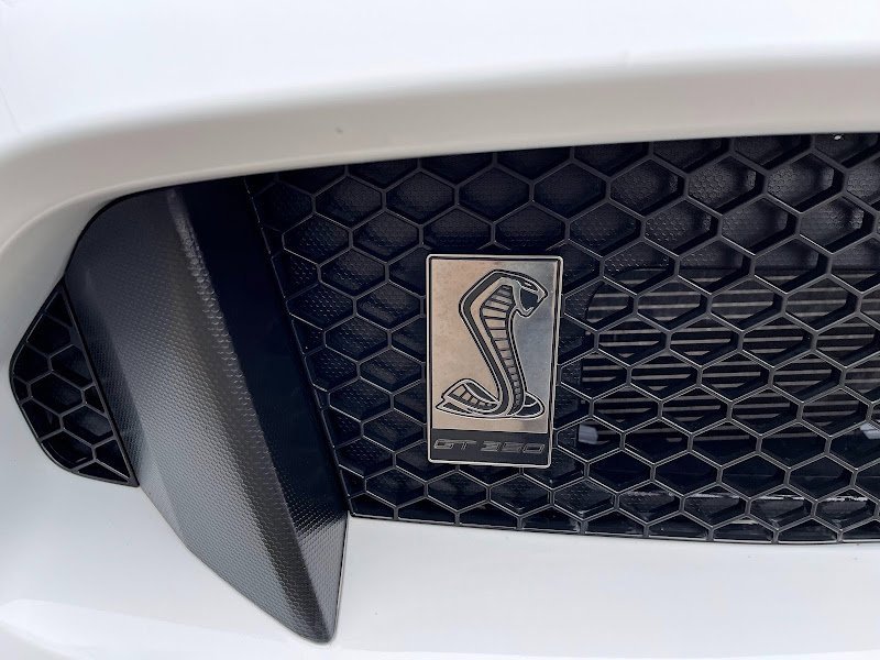 Used 2016 Ford Mustang Shelby GT350 w/ Technology Package image 34