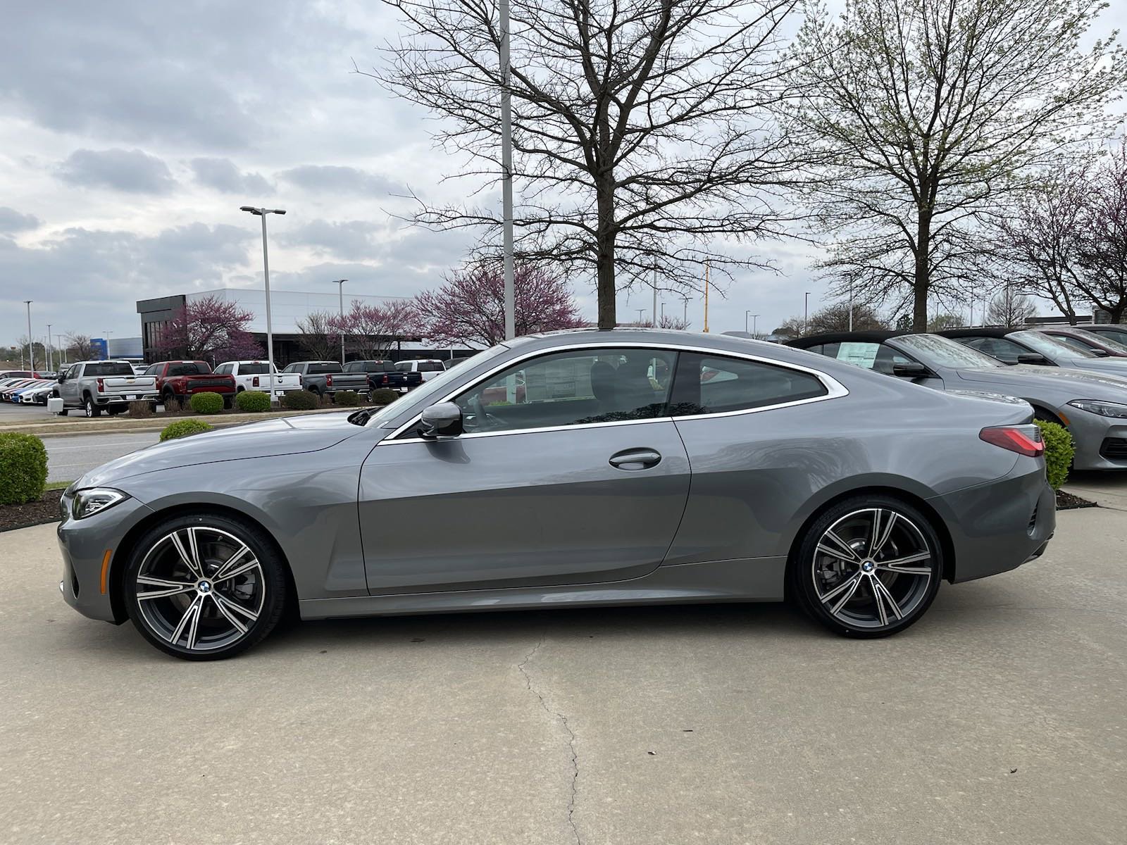 New 2024 BMW 430i Coupe w/ Convenience Package image 2
