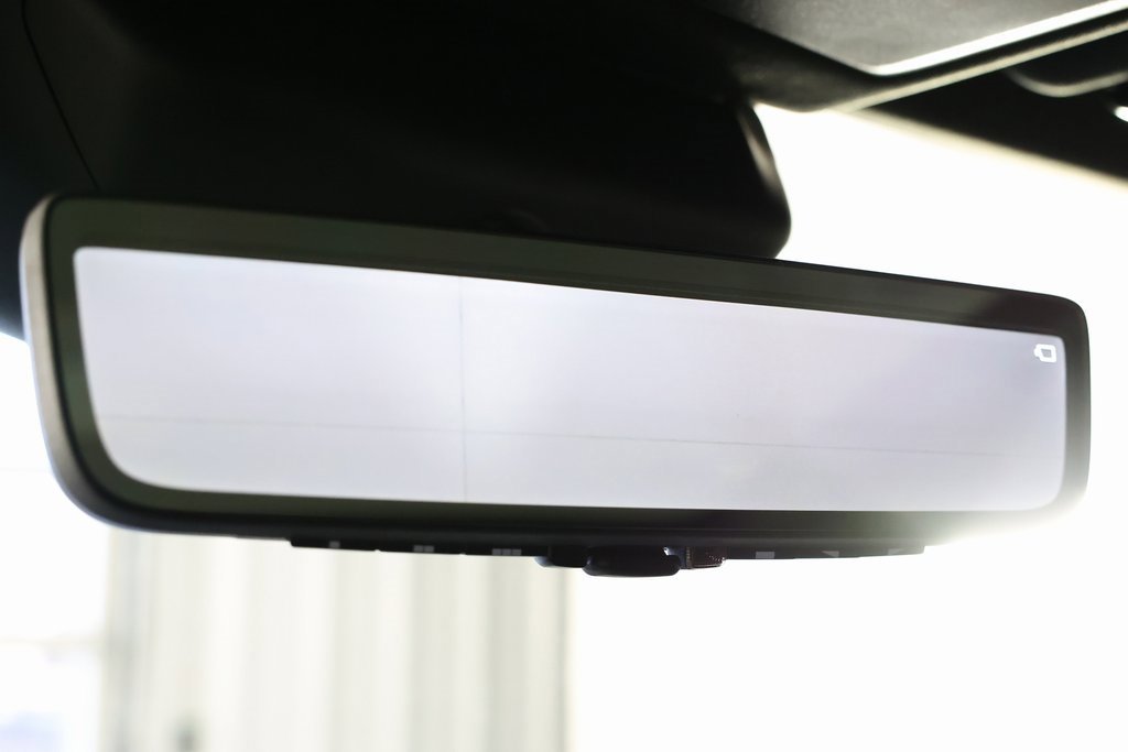 Used 2025 Lexus GX 550 w/ Accessory Package (Z1) image 37