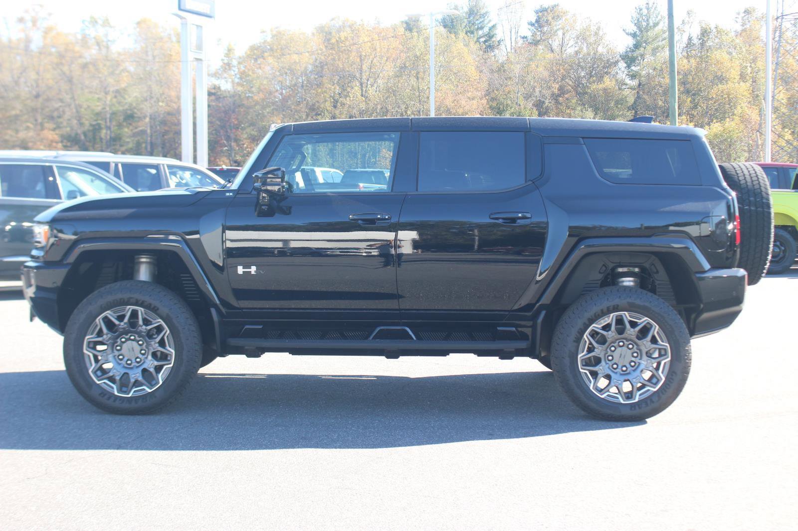 New 2025 GMC Hummer EV 3X image 4