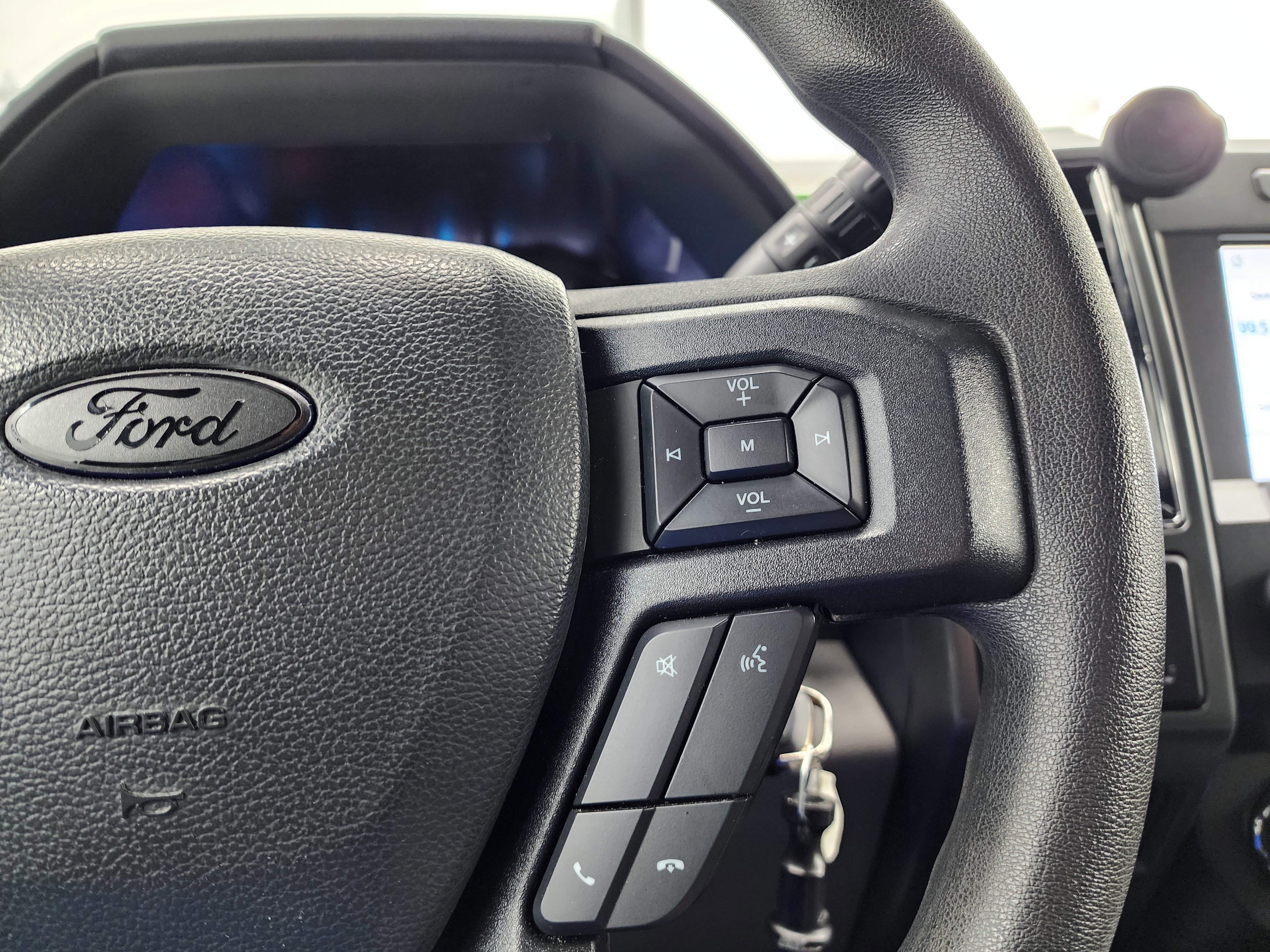 Used 2022 Ford F250 XLT w/ Black Appearance Package image 14