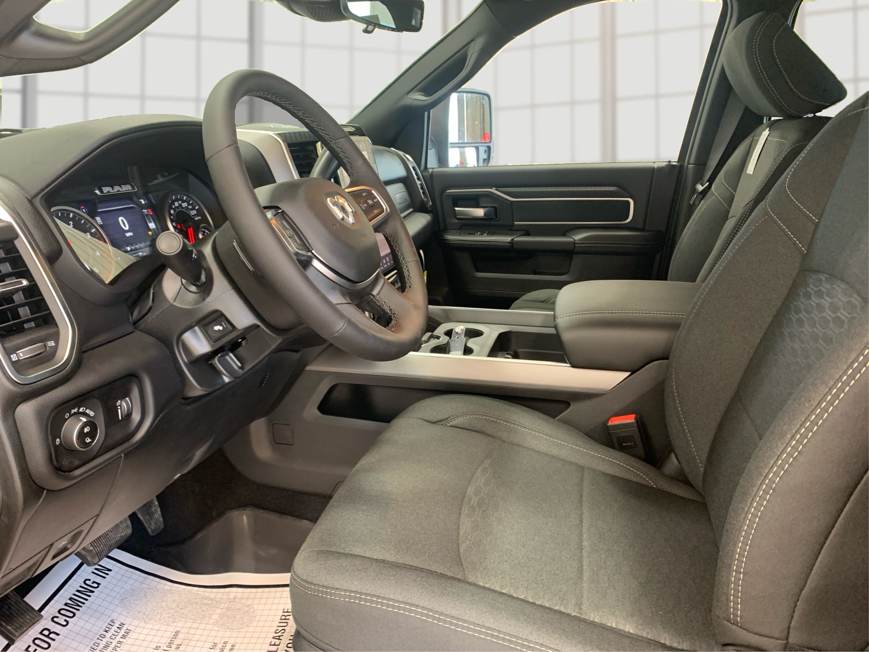 New 2026 RAM 2500 Big Horn AWD/4WD image 9