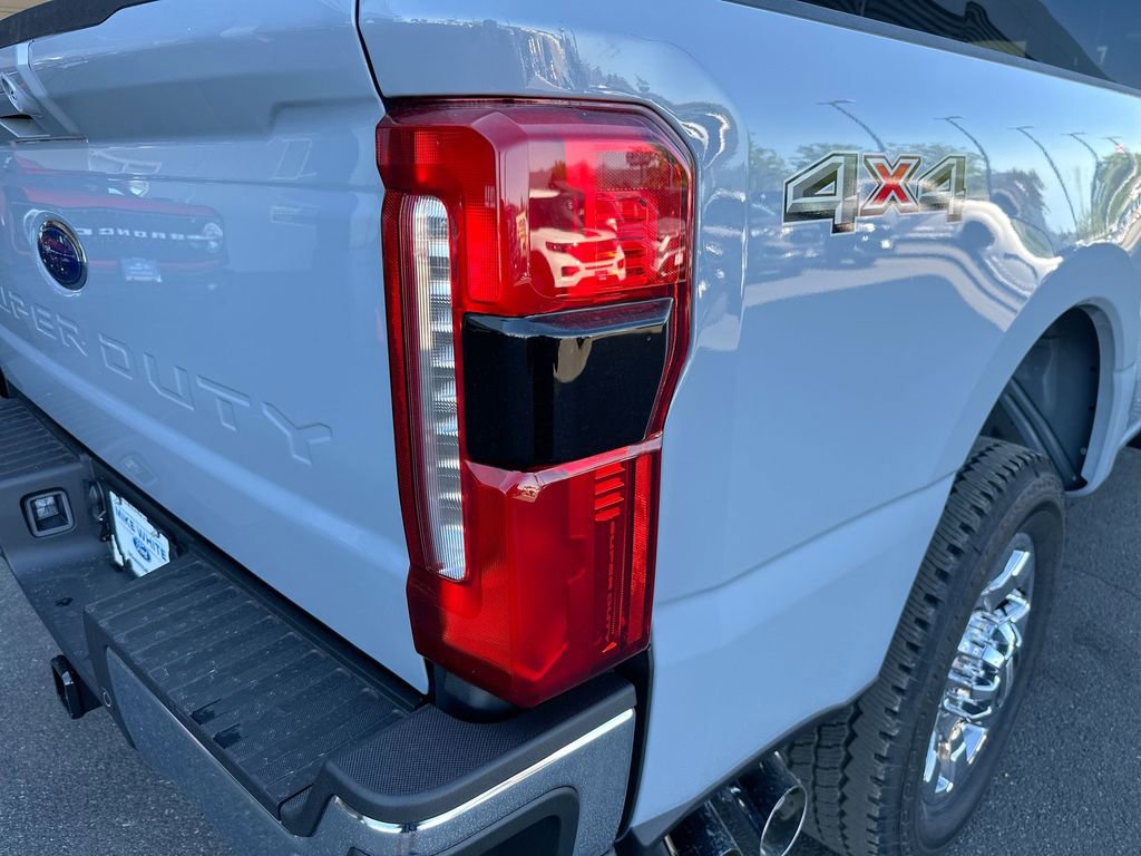 New 2025 Ford F350 Lariat w/ Lariat Ultimate Package image 8