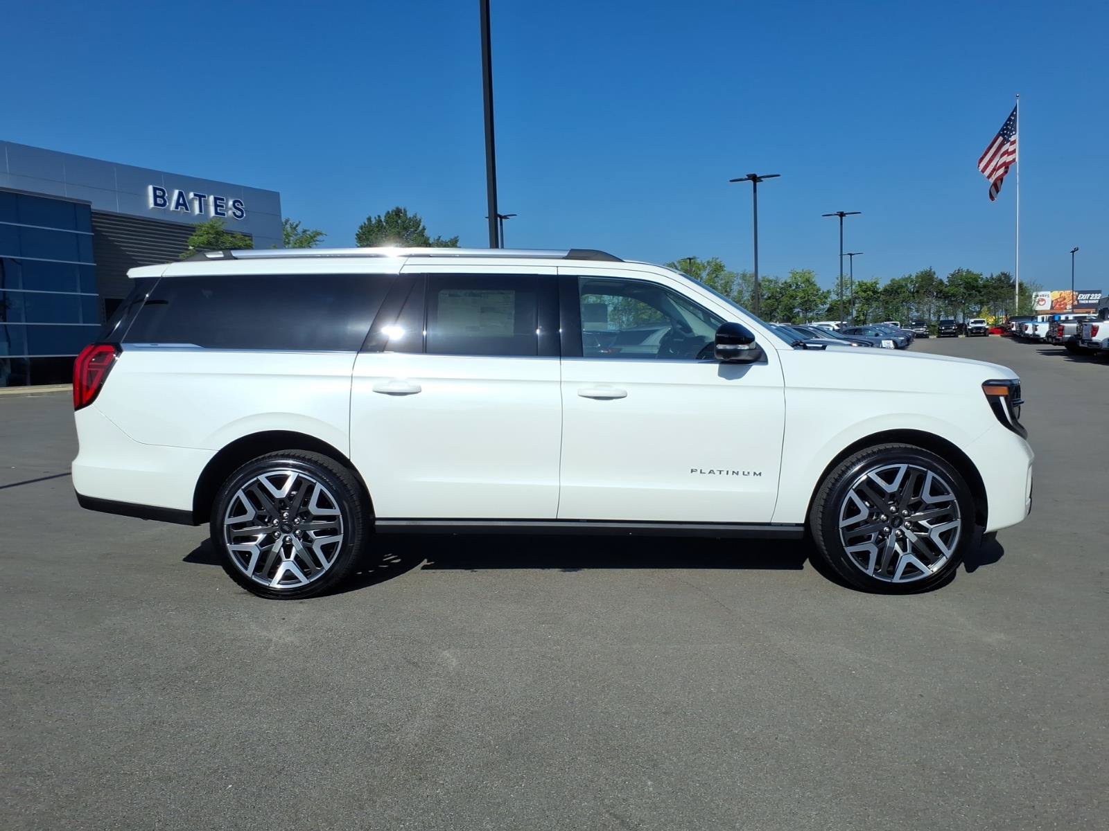 New 2027 Ford Expedition Max Platinum w/ Platinum Ultimate Package AWD/4WD image 2