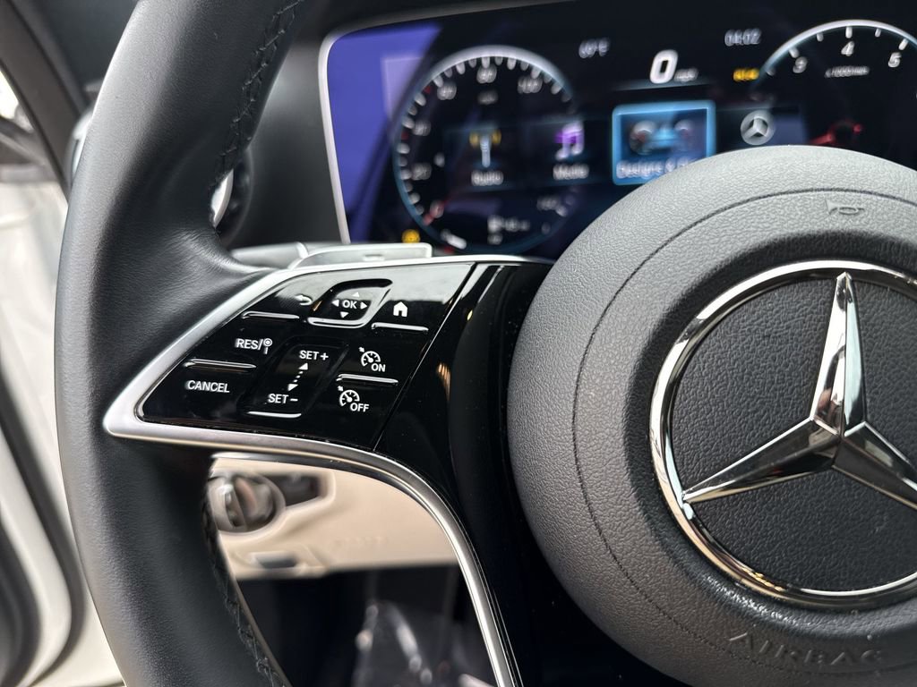 Used 2023 Mercedes-Benz E 350 4MATIC Sedan image 23