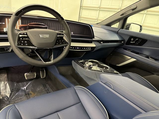 New 2026 Cadillac Optiq Sport 2 image 21