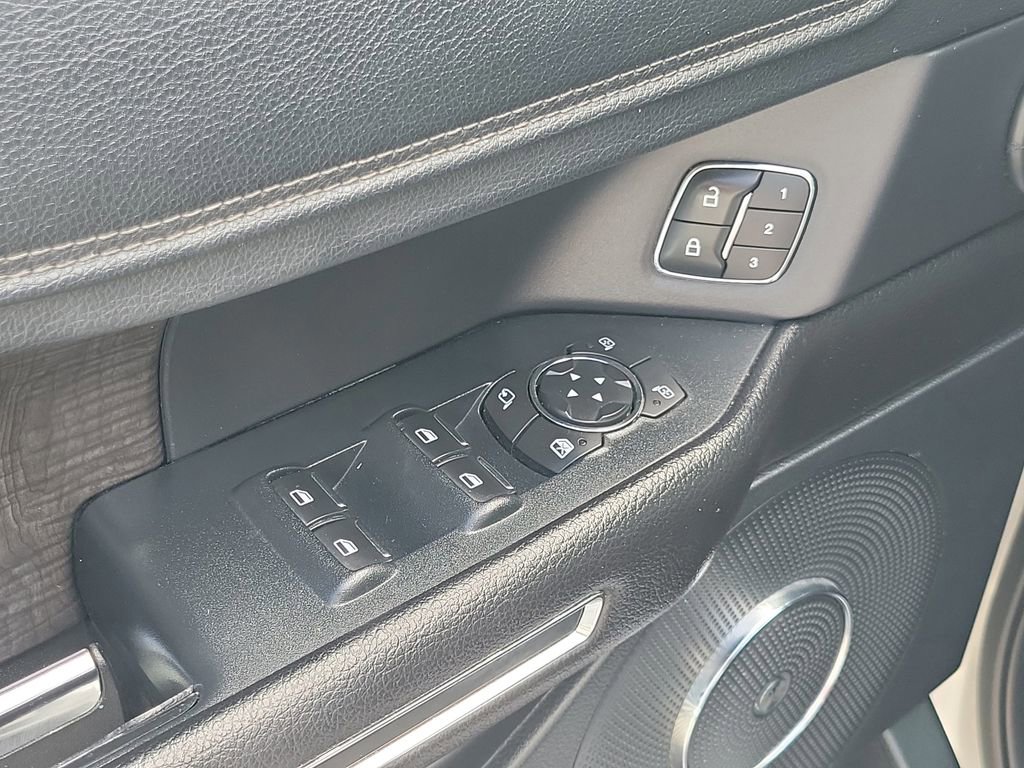 Used 2018 Ford Expedition Limited w/ Equipment Group 302A image 22