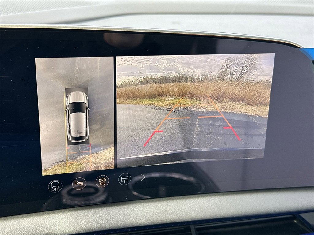 New 2026 Cadillac Optiq Sport 1 image 17